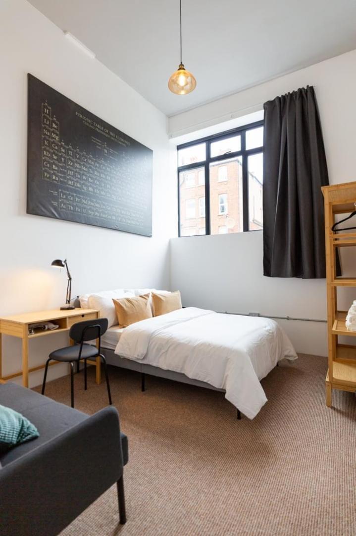 Apartment Stylish Comfort In London Finchley